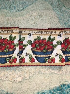 Woven Multicolor Table Runner Country Strawberry Bee Dry Clean Only Made USA